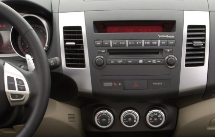 Магнитола на Андроид для Mitsubishi Mitsubishi Outlander XL, Citroen C-Crosser, Peugeot 4007 Winca S400 R SIM 4G