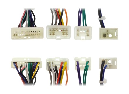 Комплект проводов для установки магнитолы в Toyota Camry 2021+ (со старыми разъемами)