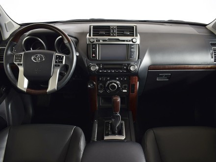 Головное устройство для Toyota Land Cruiser Prado 150 2014-2017 в стиле Lexus (поддержка кругового обзора)