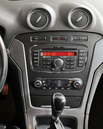 Магнитола для Ford Mondeo 4 2010-2014 Compas S100 (Базовая версия)
