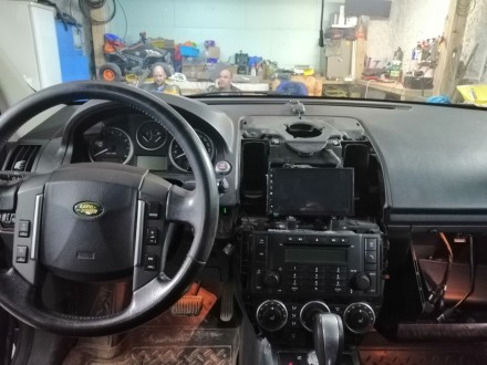 Комплект для установки магнитолы в LandRover Freelander 2 (06-13)