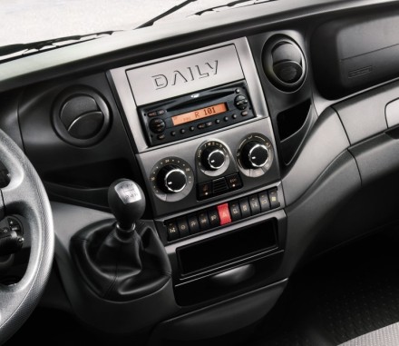 Рамка переходная 2din Iveco Daily (09-13)