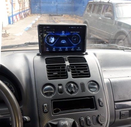 Рамка для установки головных устройств, 9 дюймового дисплея (универсальная) тип5 (на кронштейне)