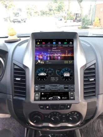 Головное устройство для Ford Ranger (2011-2015) Tesla-Style