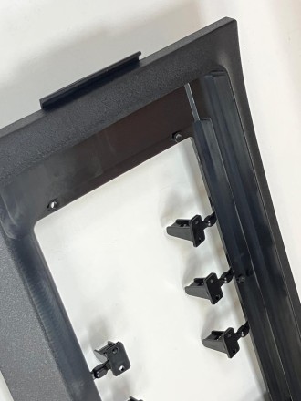 Рамка переходная в FAW Jiefang HAN V для дисплея 10 дюймов