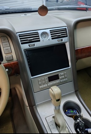 Штатная магнитола на Андроид Lincoln Navigator (02-06) COMPASS 1/16