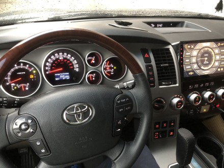 Магнитола на Андроид для Toyota Tundra (2006-2013) Winca S400 с 2K экраном SIM 4G