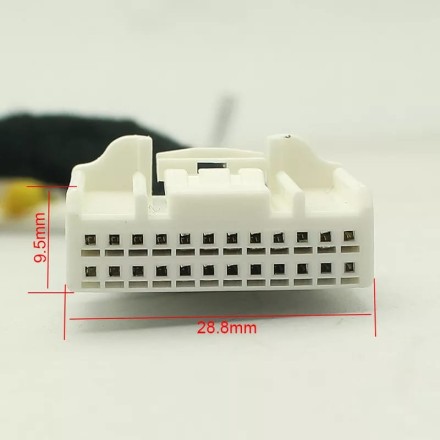 Адаптер подключения видеокамеры к заводской магнитоле Renault 24pin