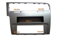 Рамка переходная 1din Volkswagen Golf 7 2013+ Рамка переходная 1din Volkswagen Golf 7 2013+