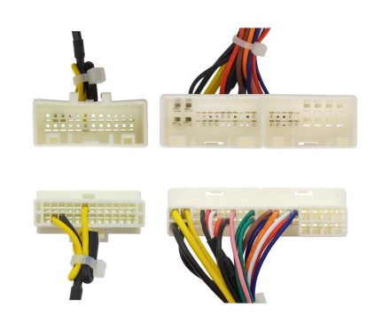 Комплект проводов для установки магнитолы в Hyundai IX45 2012 - 2019 (авто для российского рынка с AMP)