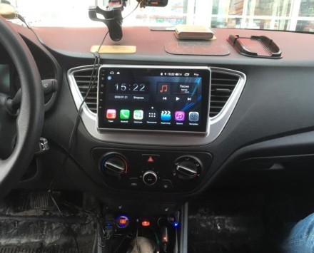 Магнитола для Hyundai Solaris 2 2017-2020 Compas S300 (Средний класс) с 2K экраном